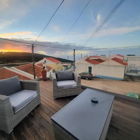 Dom wakacyjny Sunflower Sea View With Magnificent Terrace In Serra Da Pescaria, - Portugal