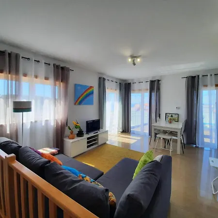 בית נופש Sunflower Sea View With Magnificent Terrace In Serra Da Pescaria, - Portugal נאזרה