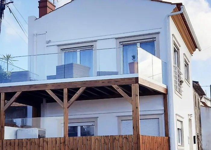 Tatil Evi Sunflower Sea View With Magnificent Terrace In Serra Da Pescaria, - Portugal
